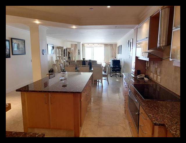 3 BEDROOM APARTMENT FOR SALE IN UMHLANGA ROCKS